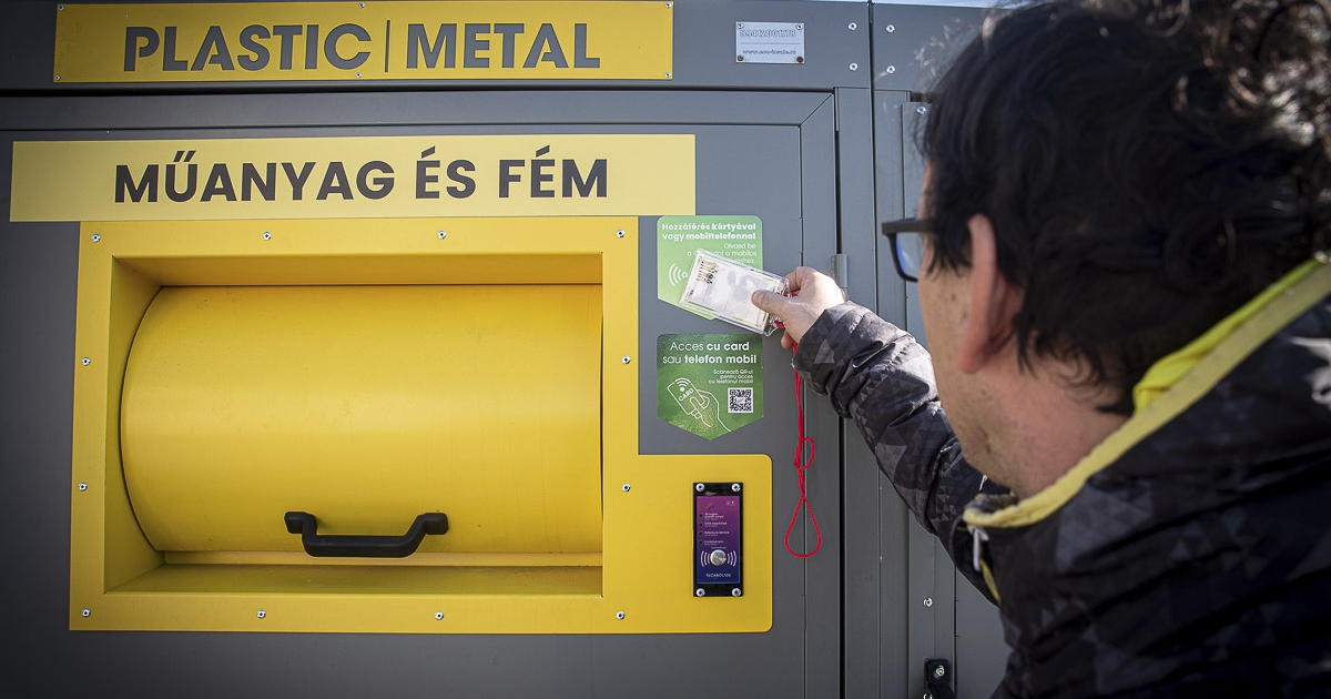 Teret hagynak az átmenetnek